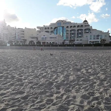 апартамент Paradise Pomorie